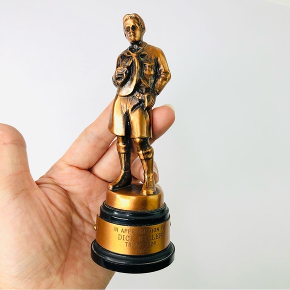 Boy Scout of AMERICA Trophy 1975 Statue Bronze In Appreciation to DICK MILLER - Picture 5 of 8